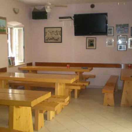 Guest house In With Air Conditioning, W-lan 3*