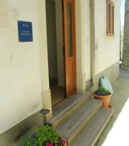 In With Air Conditioning, W-lan Guest house Susak